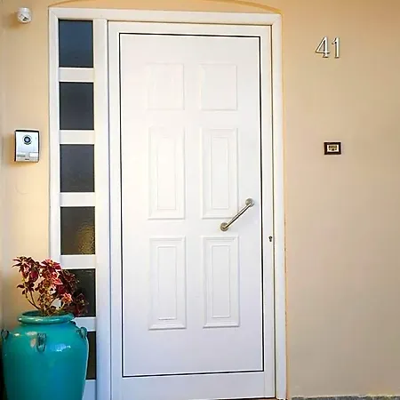 Giovanni House Near Chania Center 4*